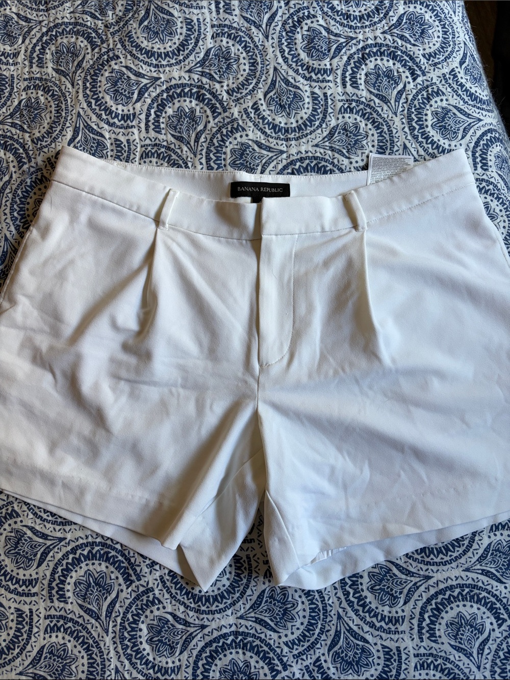 Banana Republic White Tailored High-Rise Shorts